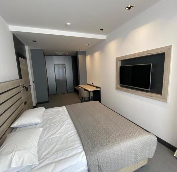 اتاق لوکس, Super Seven Inn