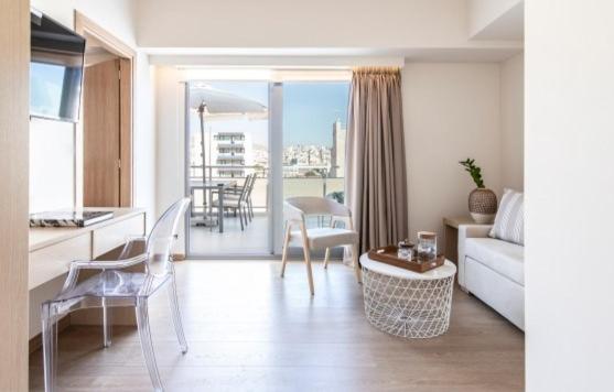 Люкс Вид на Город, Gallery Suites & Residences