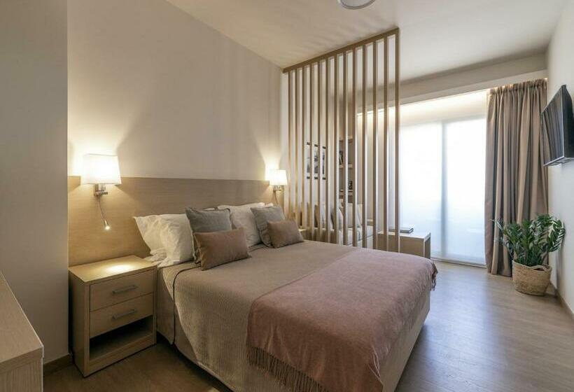 سوییت جونیور, Gallery Suites & Residences