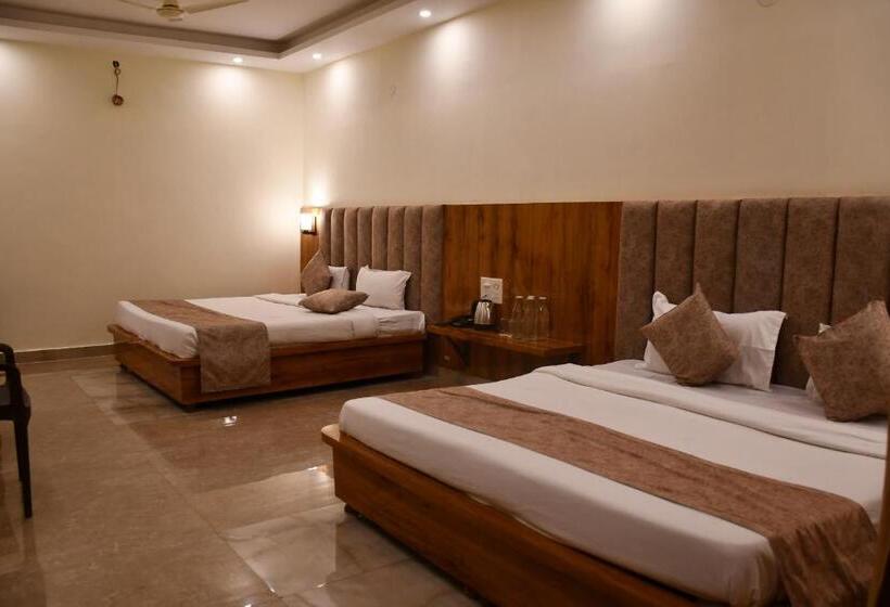 اتاق سوپریور خانوادگی, Shivansh Inn Resort