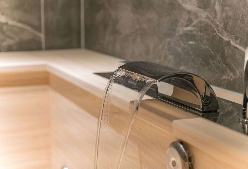 스위트, Yeon Hwa Moon