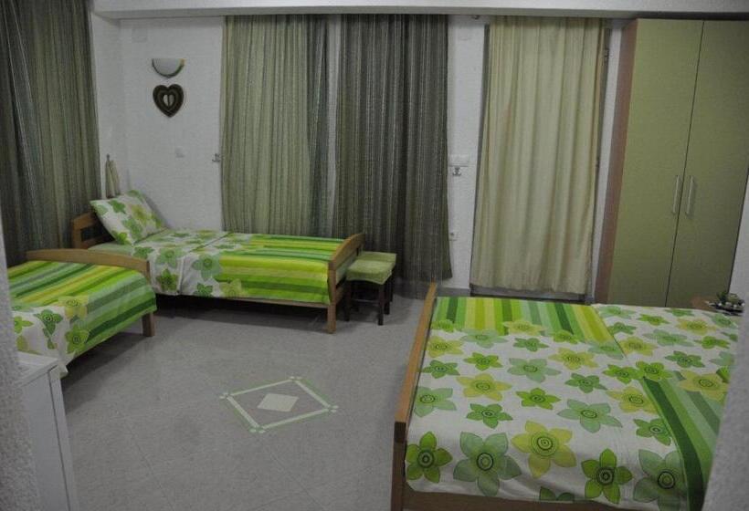 اتاق استاندارد چهار تخته, Apartments Nasteski