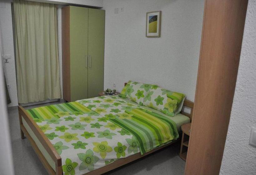 اتاق استاندارد چهار تخته, Apartments Nasteski