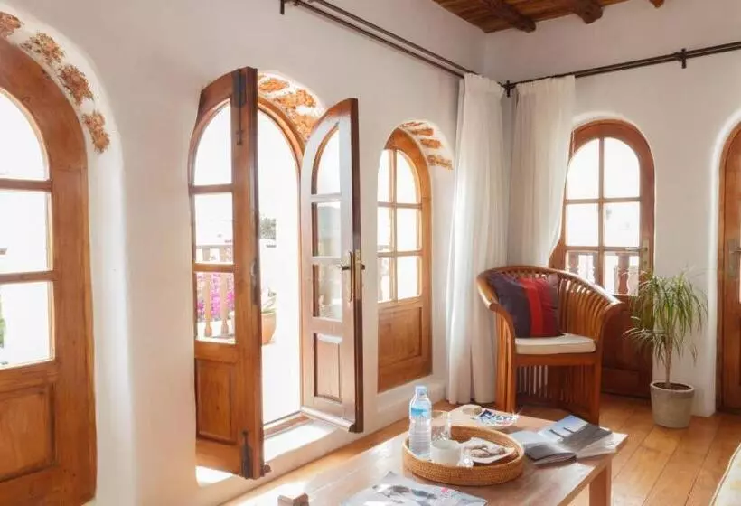 سوییت سوپریور, Agroturismo Can Pardal