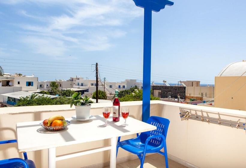 스탠다드 룸, Akis