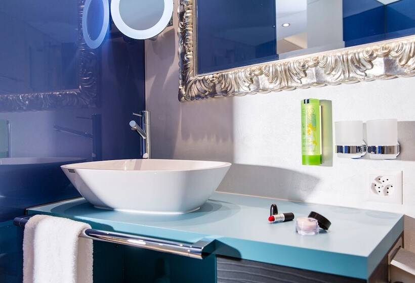 舒适型房间, Arte