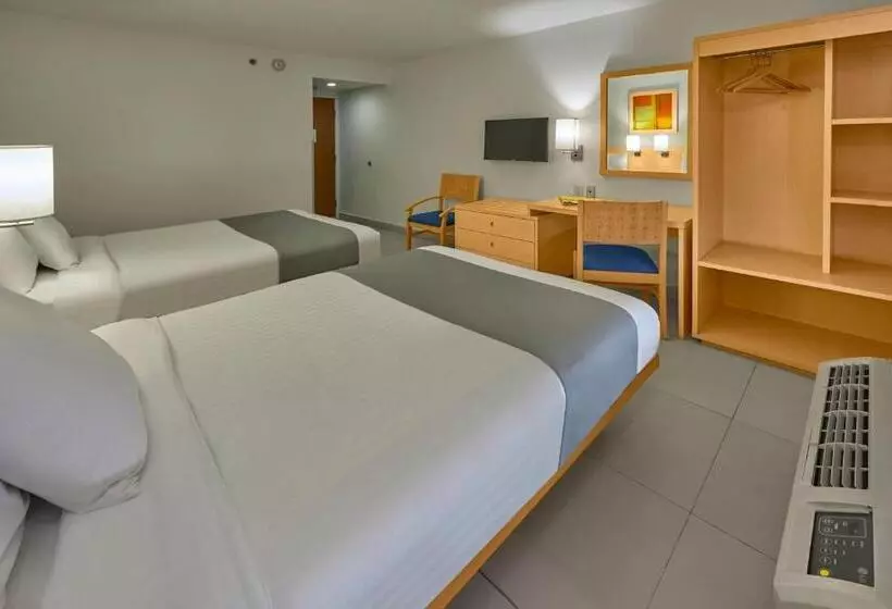 اتاق استاندارد با 2 تخت دوبل, City Express By Marriott Lazaro Cardenas