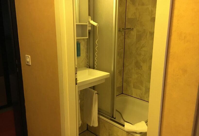 Standart Oda, Falken