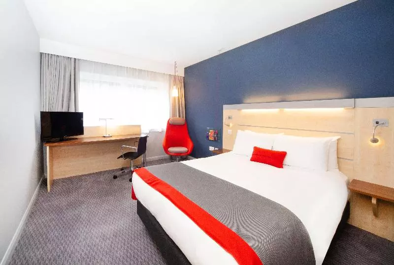 身障者適用スタンダードルーム, Holiday Inn Express Folkestone Channel Tunnel, An Ihg