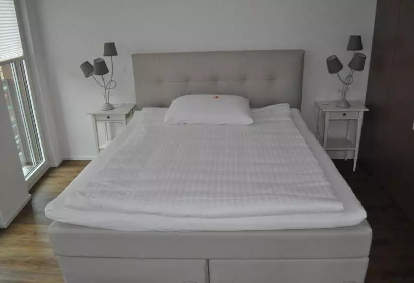 スタンダード４人部屋, Hôtel De L Ecluse