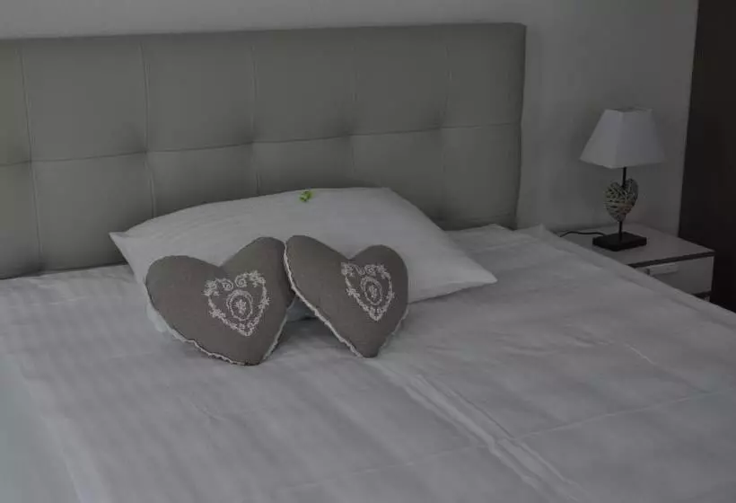 スタンダード４人部屋, Hôtel De L Ecluse