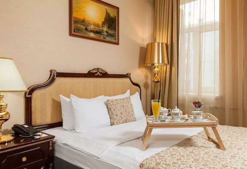 استودیوی استاندارد, Mandarin Moscow