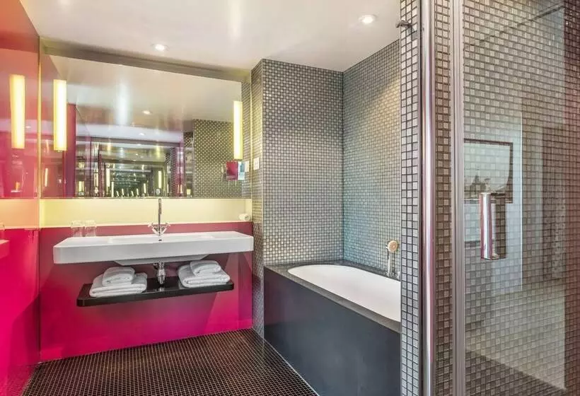 سوییت جونیور, Radisson Collection Hotel, Royal Mile Edinburgh