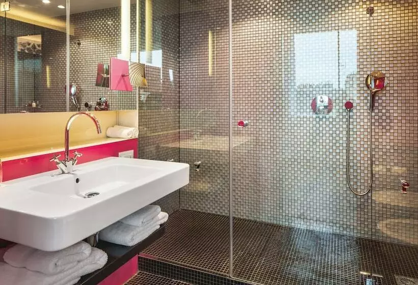 سوییت جونیور, Radisson Collection Hotel, Royal Mile Edinburgh