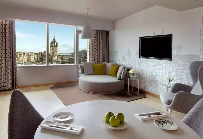 سوییت جونیور, Radisson Collection Hotel, Royal Mile Edinburgh