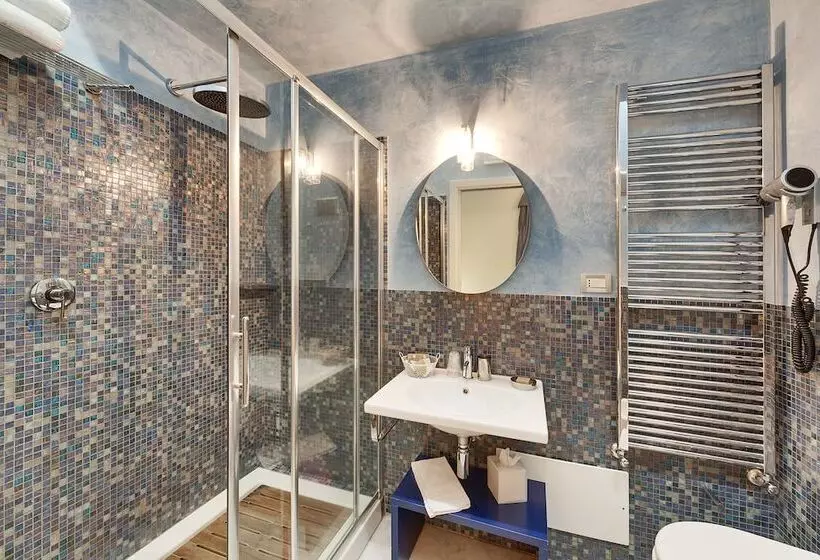 デラックスルーム, Relais Antica Badia San Maurizio 1619