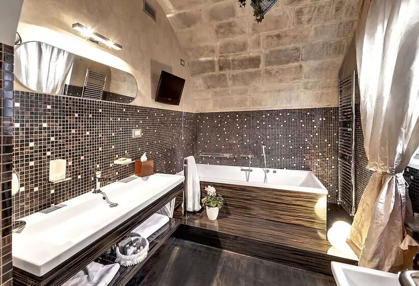 スイート, Relais Antica Badia San Maurizio 1619