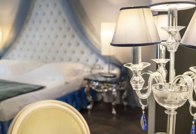 スイート, Relais Antica Badia San Maurizio 1619