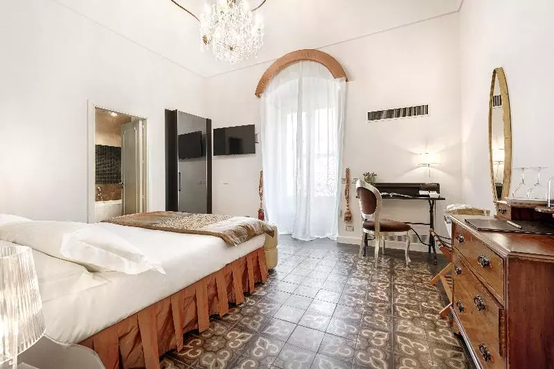 デラックスルーム, Relais Antica Badia San Maurizio 1619