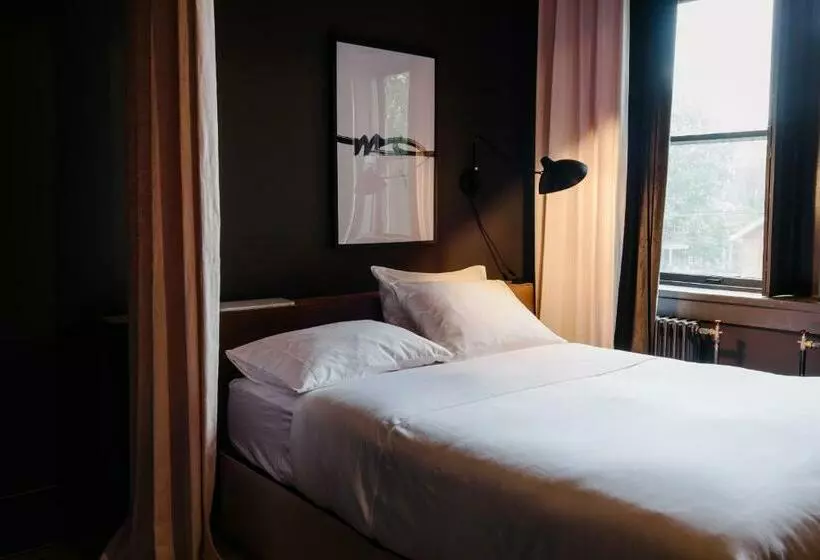 اتاق استاندارد, Rosemount Inn