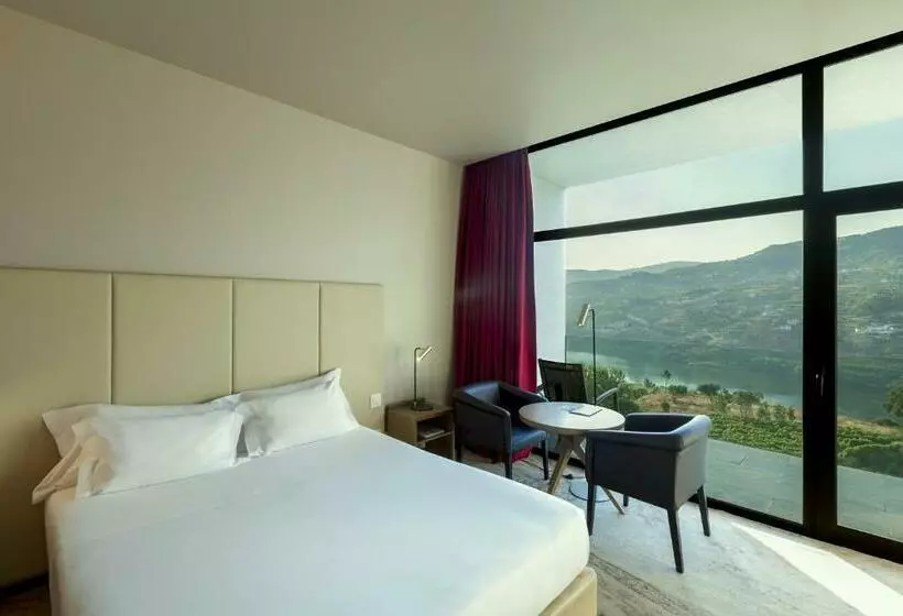 اتاق استاندارد با چشم‌انداز رودخانه, Douro Palace Hotel Resort & Spa