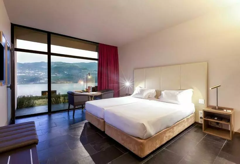 اتاق استاندارد با چشم‌انداز باغ, Douro Palace Hotel Resort & Spa