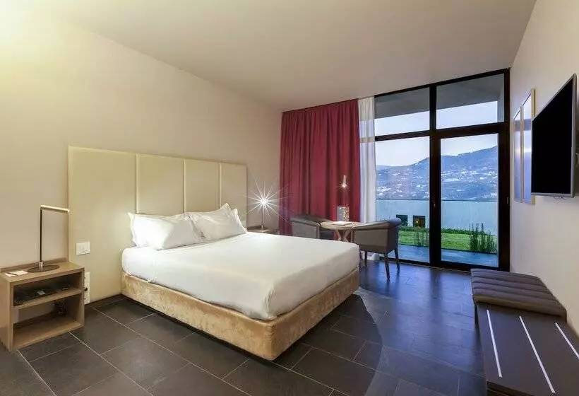 اتاق استاندارد با چشم‌انداز باغ, Douro Palace Hotel Resort & Spa