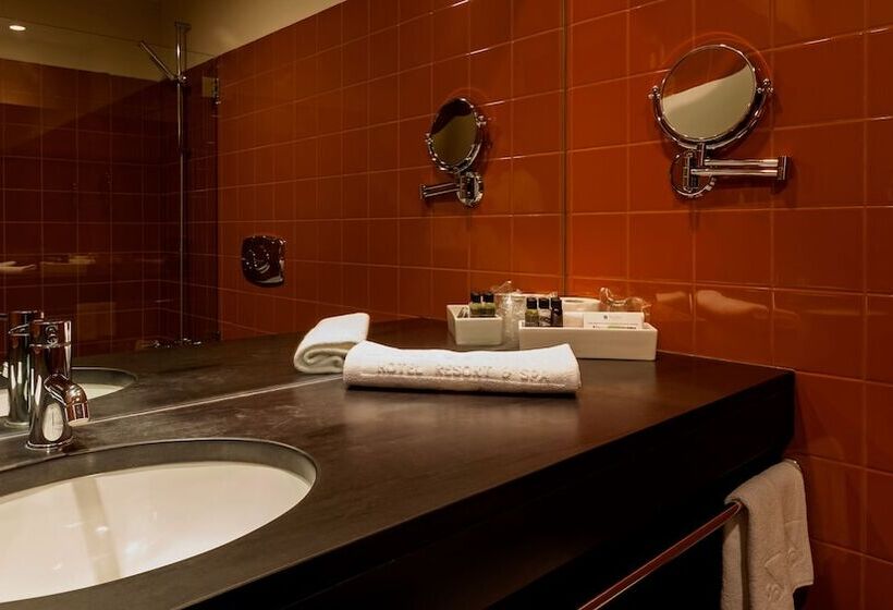 غرفة قياسية مطلّة علي الحديقة, Douro Palace Hotel Resort & Spa