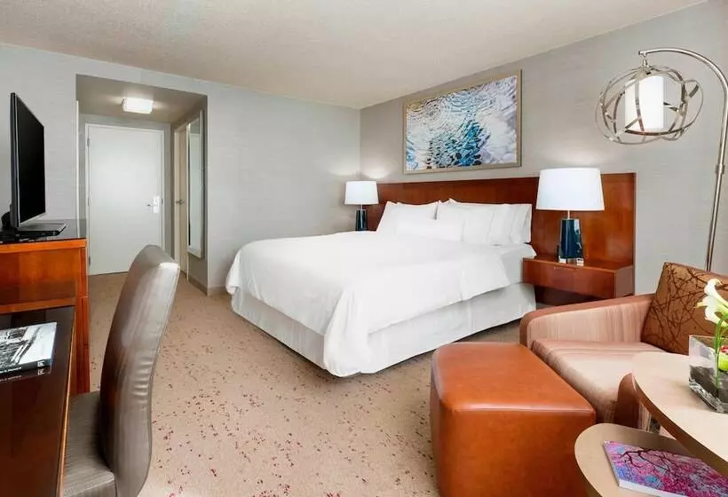 Standard Room Double Bed City View, The Westin Arlington