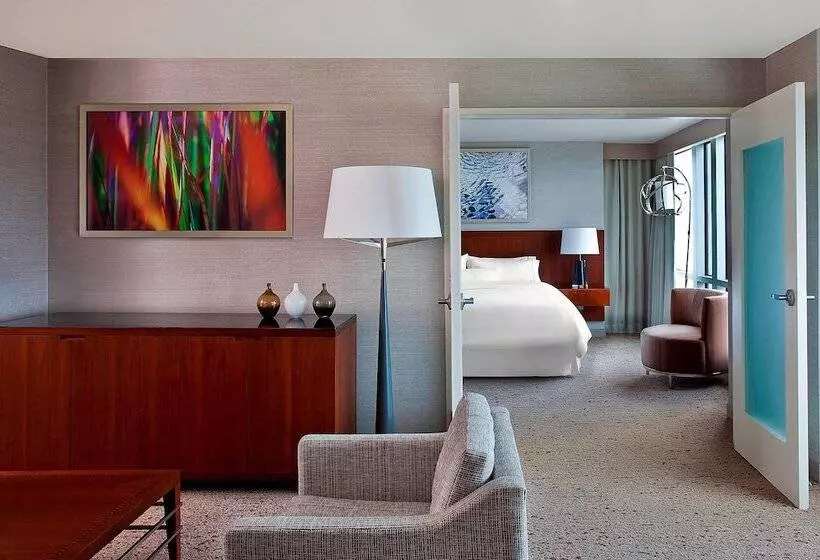 سوئیت برای معلولان, The Westin Arlington
