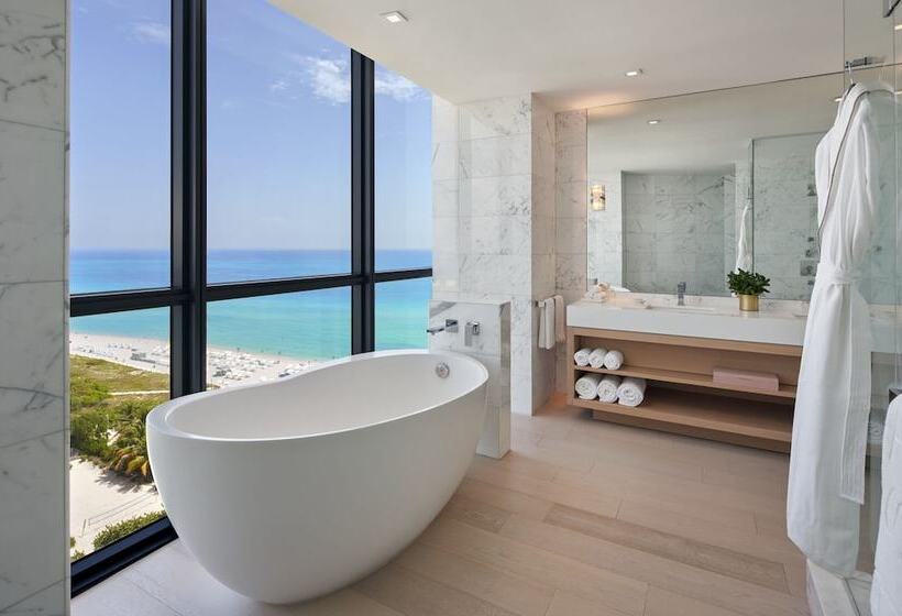3 Bedroom Suite, W South Beach