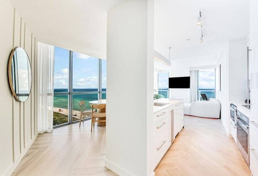 Deniz Manzaralı Süit, W South Beach