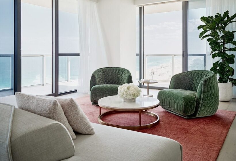 3 Bedroom Suite, W South Beach