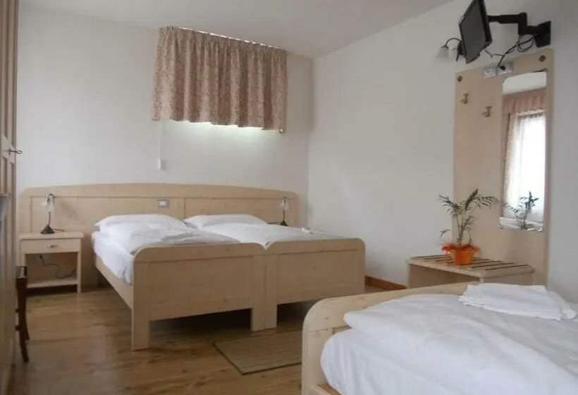 コンフォートトリプルルーム, Agritur Affittacamere Capra Mauro