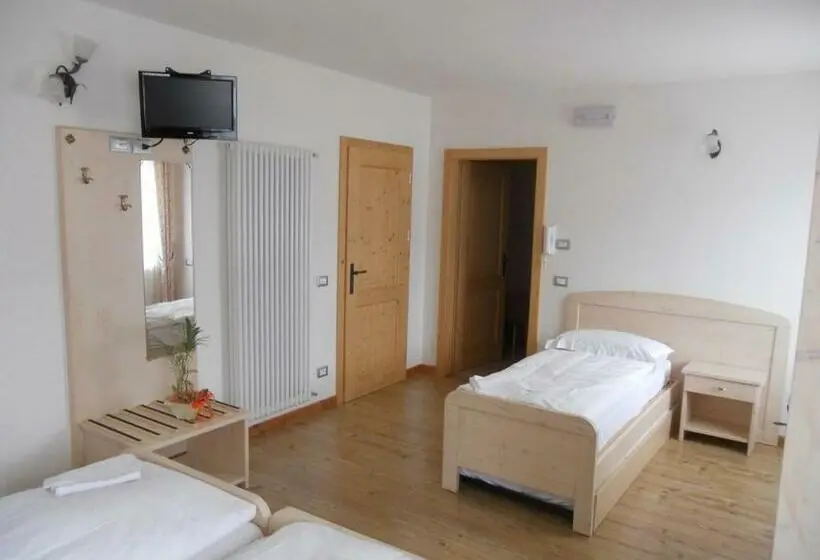 コンフォートトリプルルーム, Agritur Affittacamere Capra Mauro