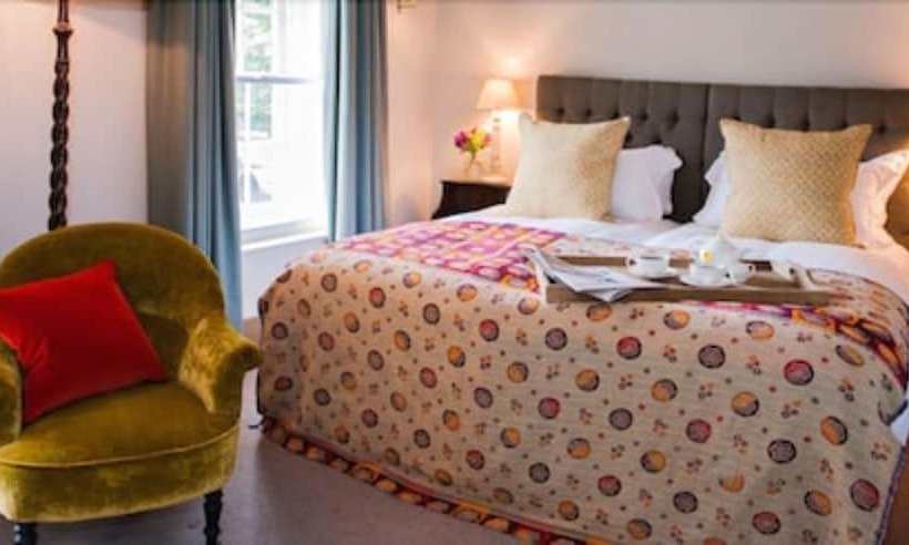 スタンダードルーム, The White Hart, Overton