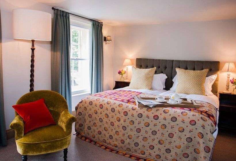 スタンダードルーム, The White Hart, Overton