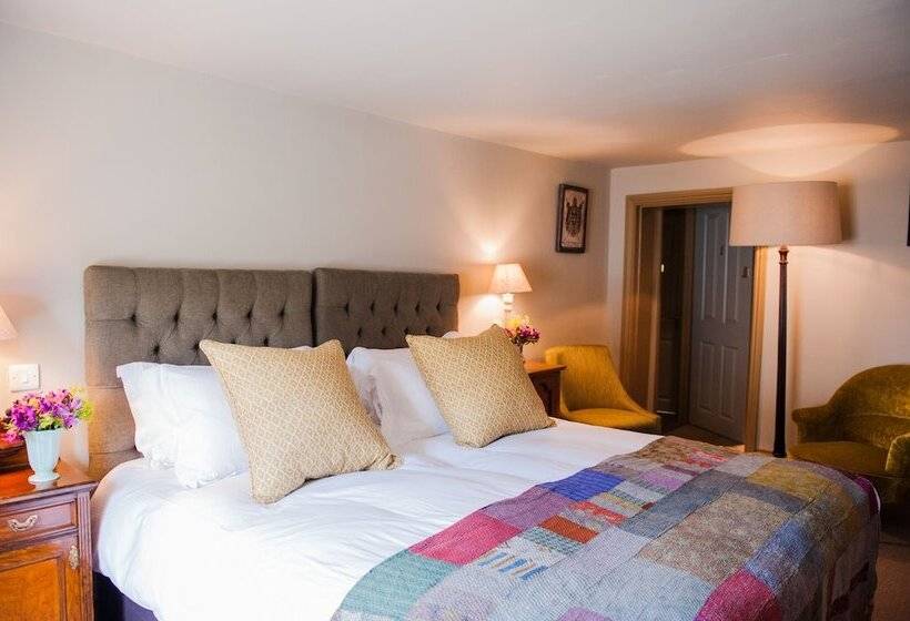 ベーシックルーム, The White Hart, Overton