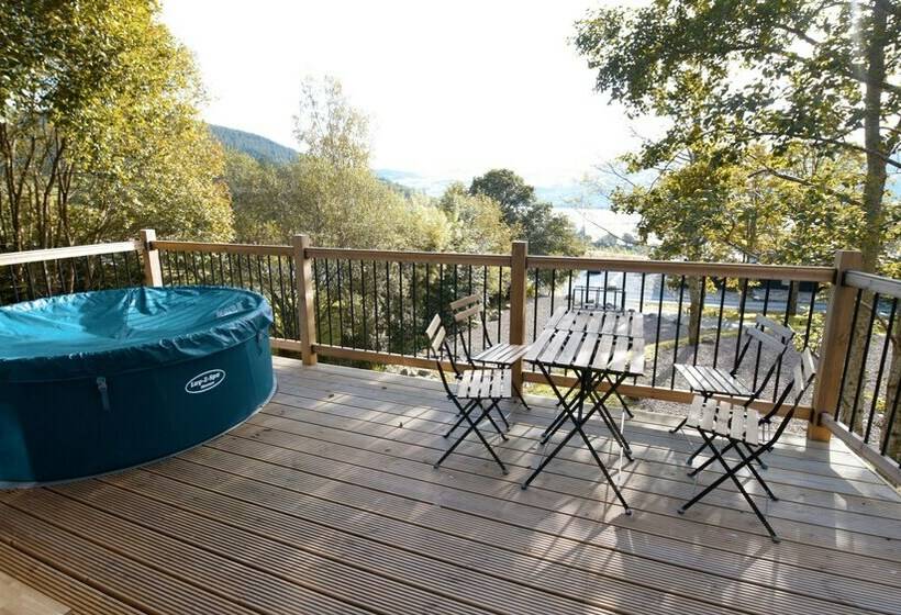 كابينة ديلوكس, Ben Lawers