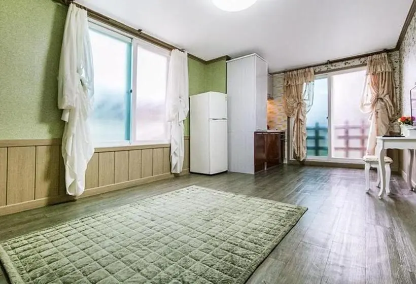 スタンダード４人部屋, Roma Pension Boryeong