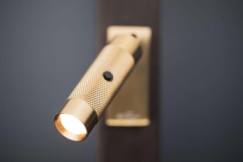 장애인을 위한 킹사이즈 침대 스탠다드 룸, Civilian