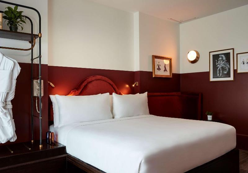 장애인을 위한 킹사이즈 침대 스탠다드 룸, Civilian