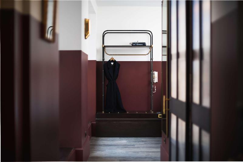 장애인을 위한 킹사이즈 침대 스탠다드 룸, Civilian