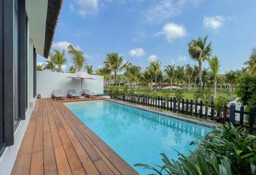 ویلای لوکس 1 خوابه, New World Phu Quoc Resort