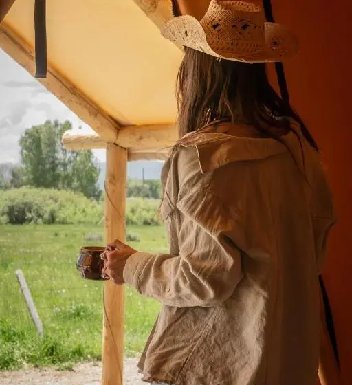 Standard Tent, Teton Peaks Resort