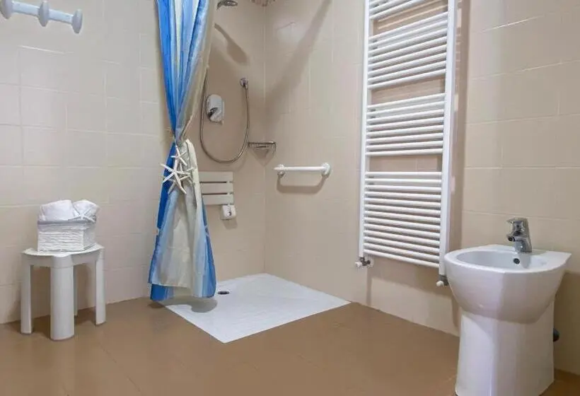 スタンダードトリプルルーム, Villa Paolina Resort