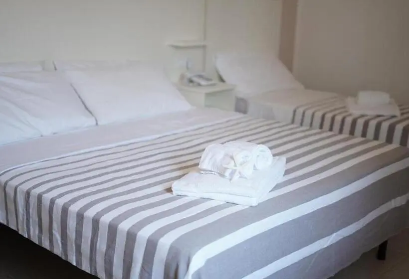スタンダードトリプルルーム, Villa Paolina Resort