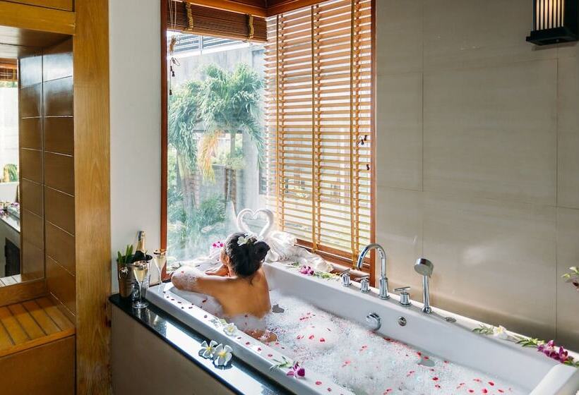 Вилла 3 Спальни, Ayara Kamala Resort & Spa   Sha Extra Plus