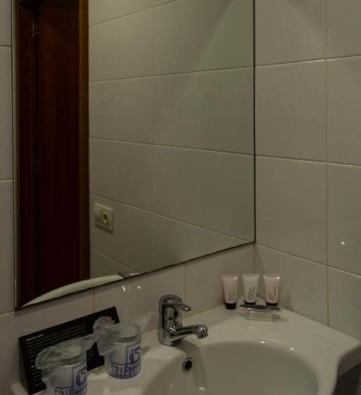 اتاق استاندارد یک نفره, Hostal Sant Pau