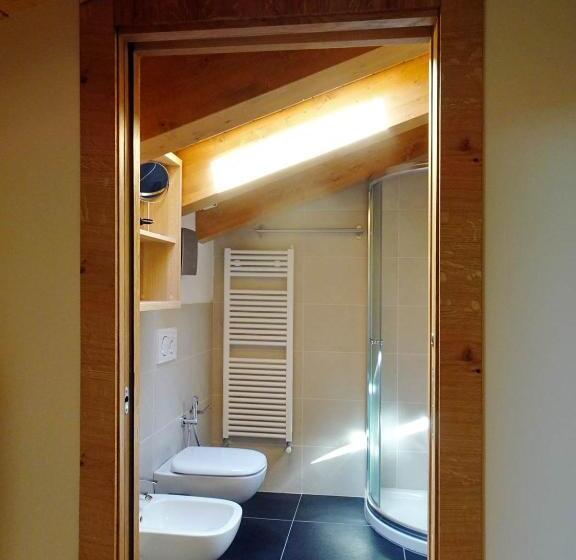 싱글 디럭스 룸, Aigle